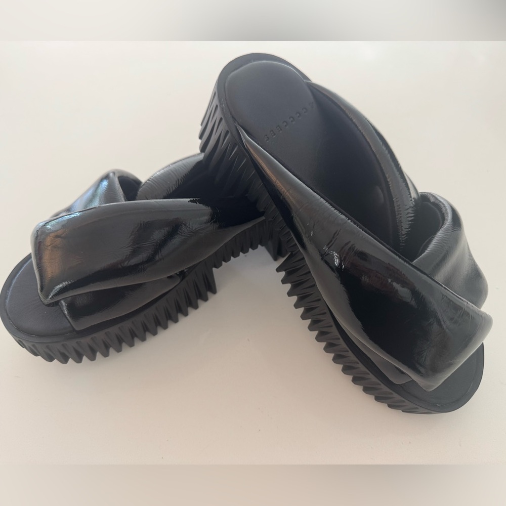 4CCCCEESS Black Women's Slide Sandals Pila Anda Shadow 38 never worn